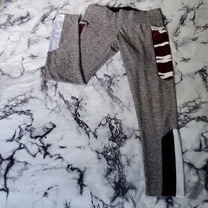 Victoria's Secret PINK leggings w/ pockets